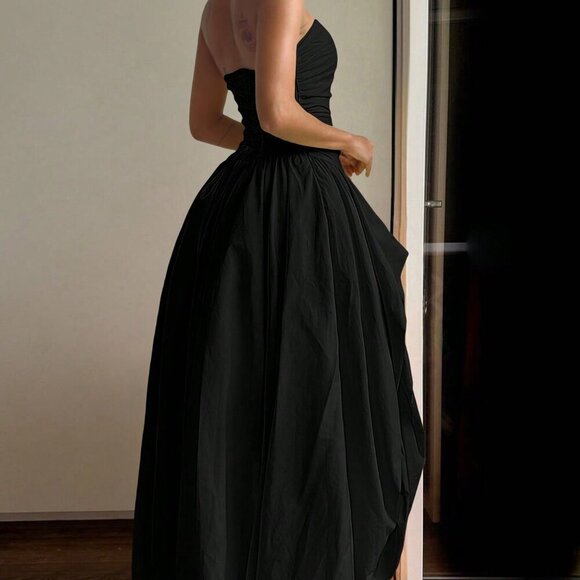 Black Elegant Women's Sexy Strapless Maxi Dress with Asymmetric Slit - Picture 2 of 10